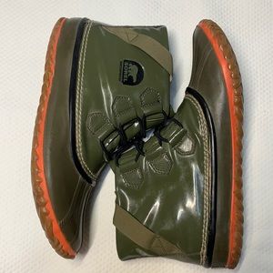 Sorel Olive Green and Orange Waterproof Winter Boots